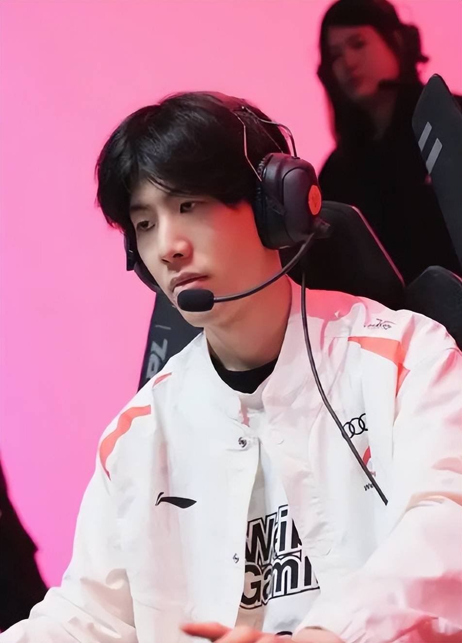 他为中国滑 他为中国滑