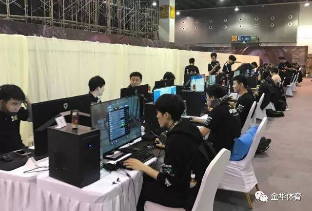 足球春天的 足球春天的