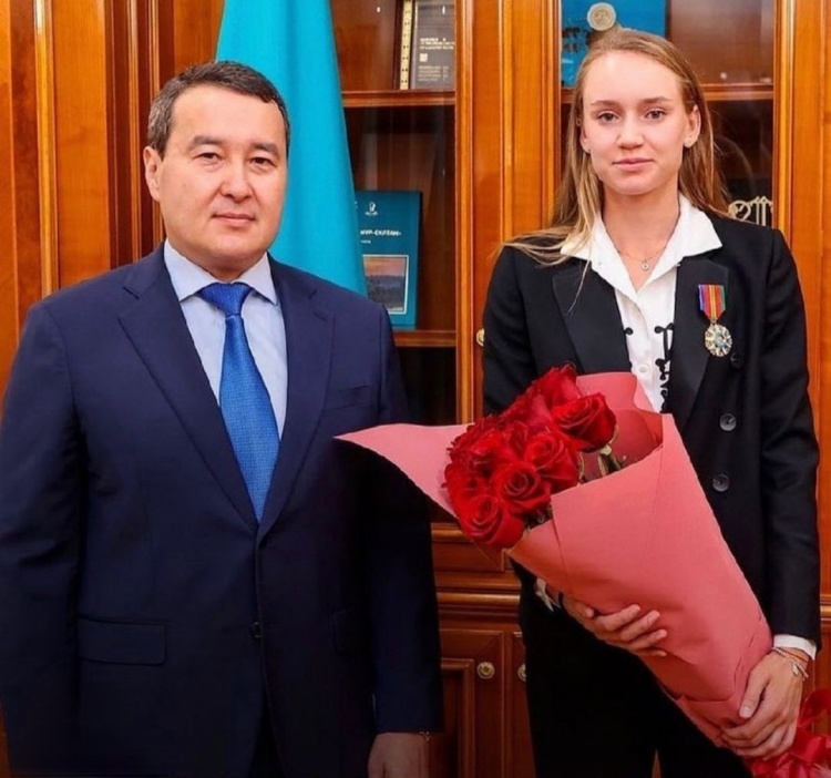 爵士加强了 爵士加强了