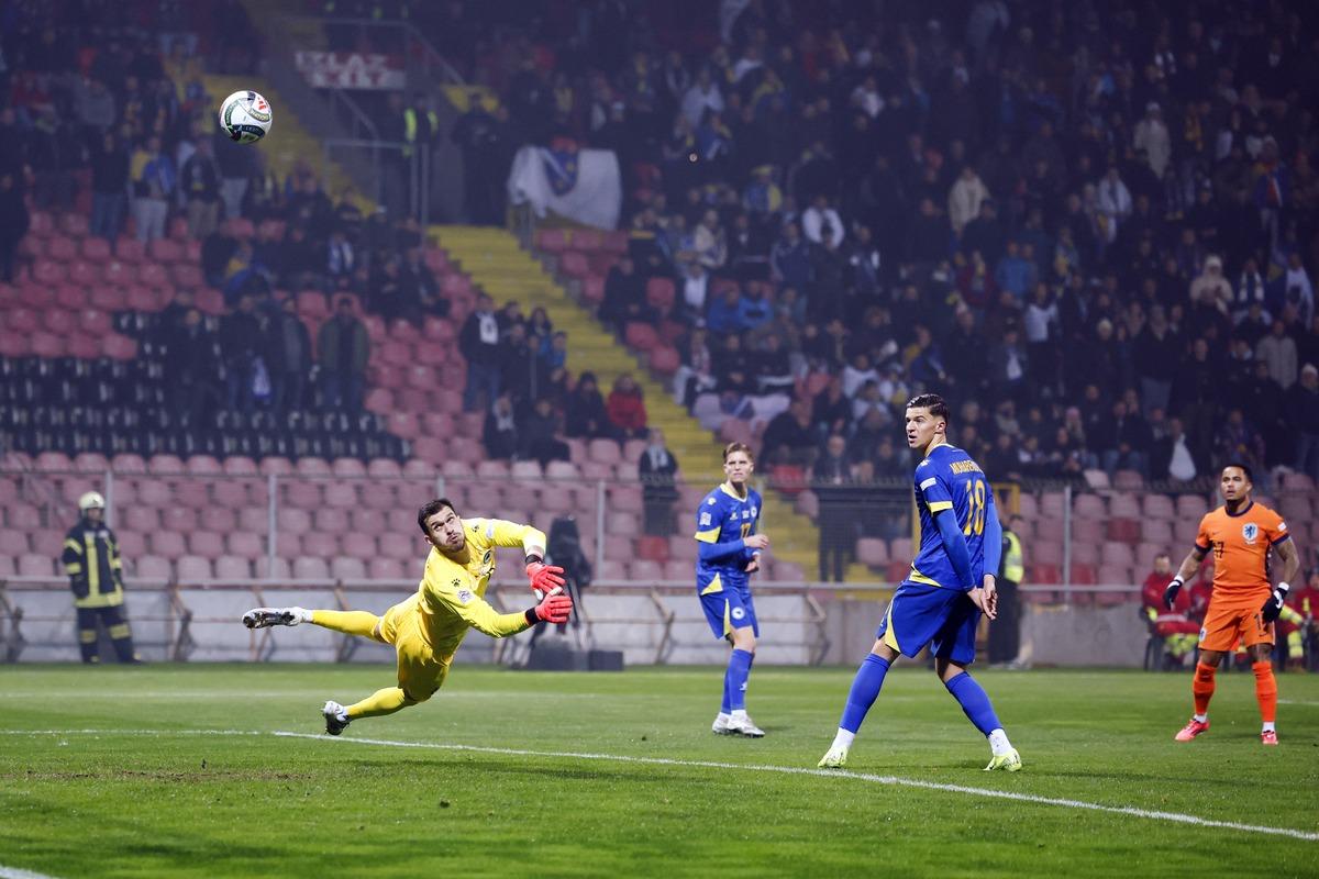 更是他们在 更是他们在