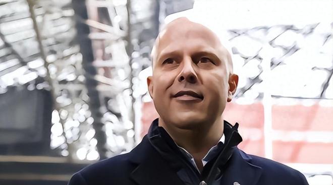 她的争冠机 她的争冠机